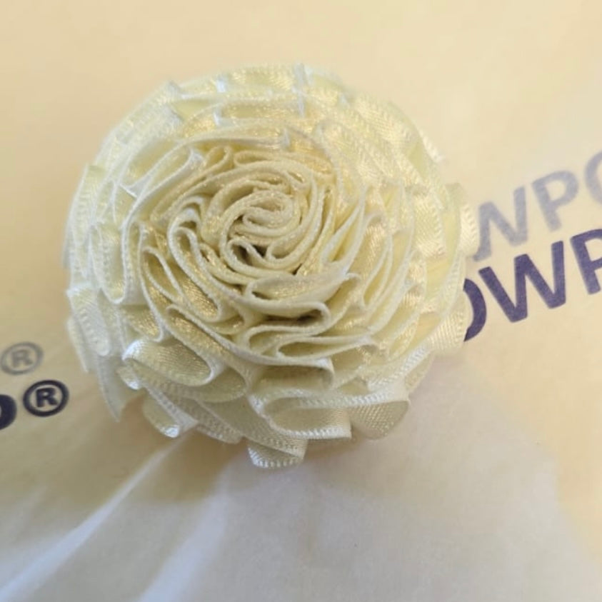 Frill Layered Carnation