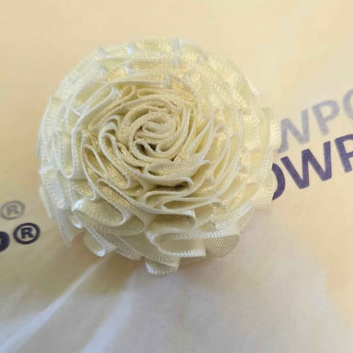 Frill Layered Carnation